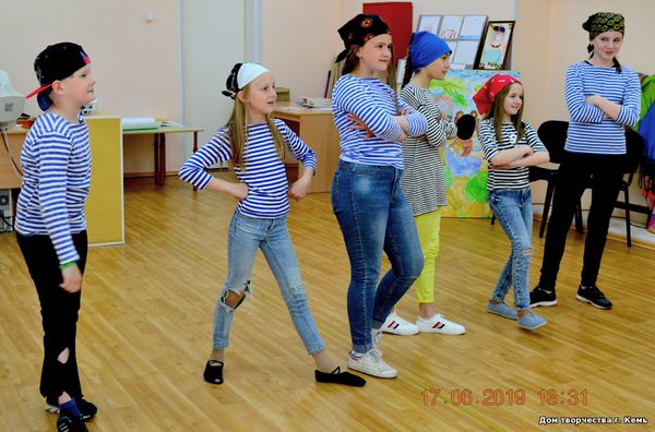 Сценка Сценка